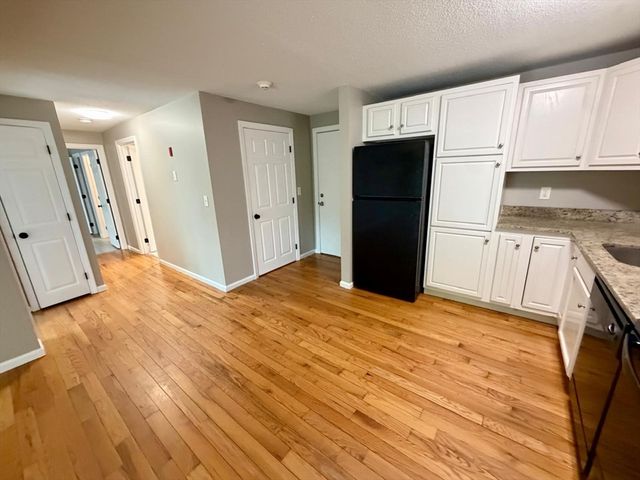 20 Abbey Rd 206, Leominster, MA 01453