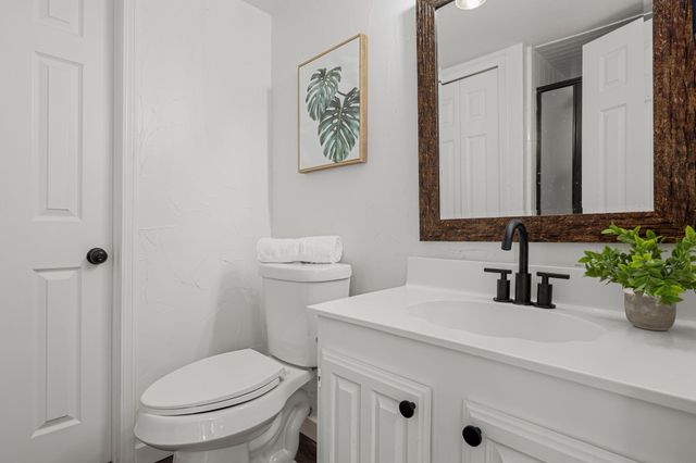 200 Saddle Rock Court, Irving, TX 75063