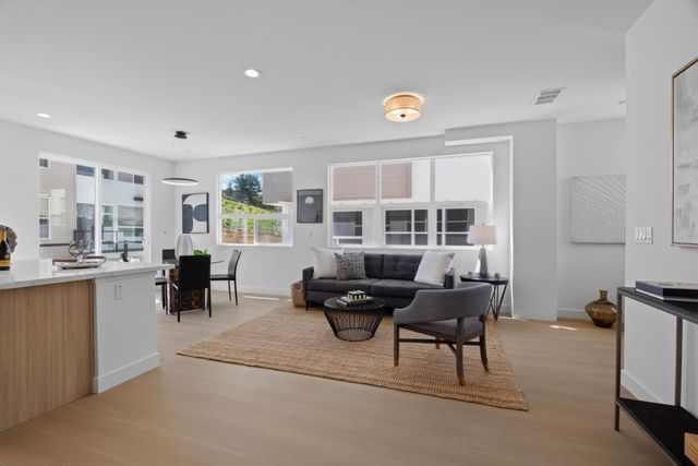 835 Fassler Avenue, Pacifica, CA 94044