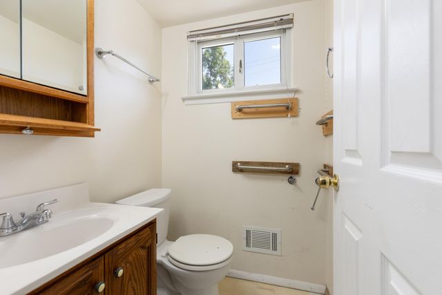 1577 Sheffield Drive, Ypsilanti, MI 48198