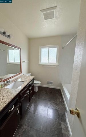 2175 Sugartree Dr, Pittsburg, CA 94565