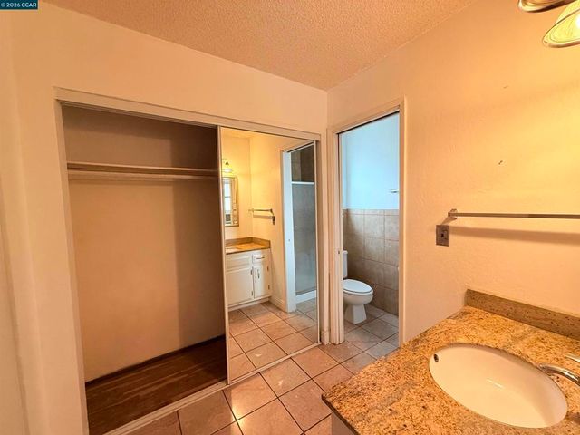 2175 Sugartree Dr, Pittsburg, CA 94565