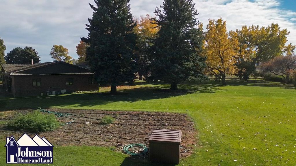 868 Lane 8, Powell, WY 82435 photo 5