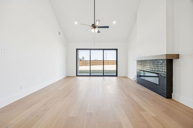 355 Fire Blade Drive, Aledo, TX 76008