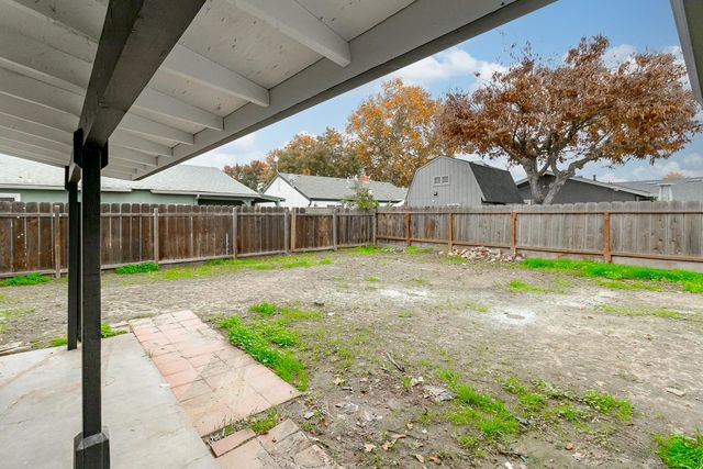 3314 Uranus Dr, Ceres, CA 95307