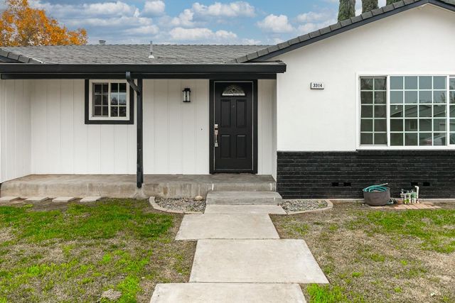 3314 Uranus Dr, Ceres, CA 95307