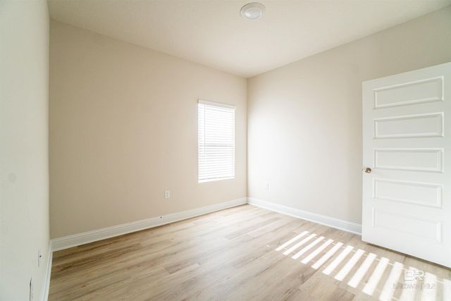 1073 Hayward Loop, Foley, AL 36535