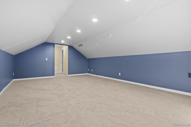 5681 WOODFIELD Parkway, Grand Blanc, MI 48439