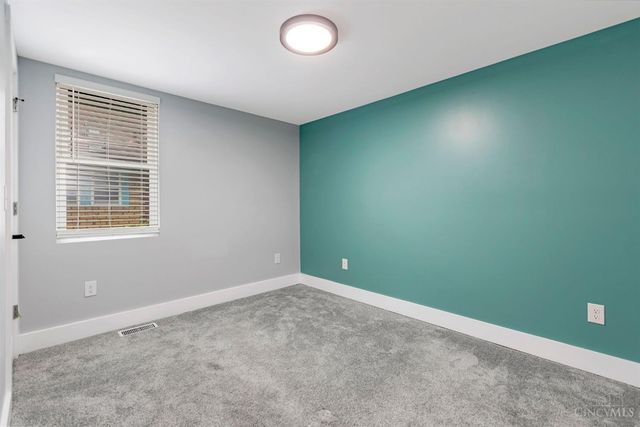 5520 Davies Place, Cincinnati, OH 45227