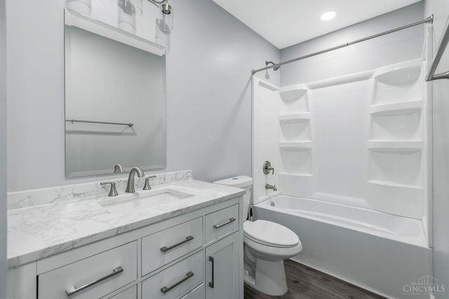 5520 Davies Place, Cincinnati, OH 45227