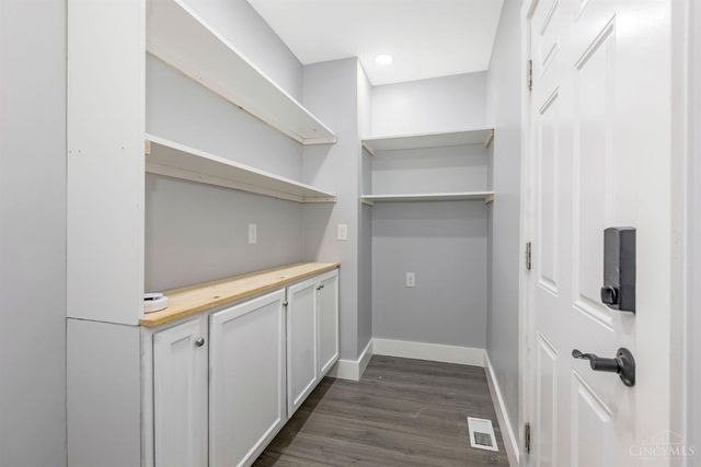 5520 Davies Place, Cincinnati, OH 45227