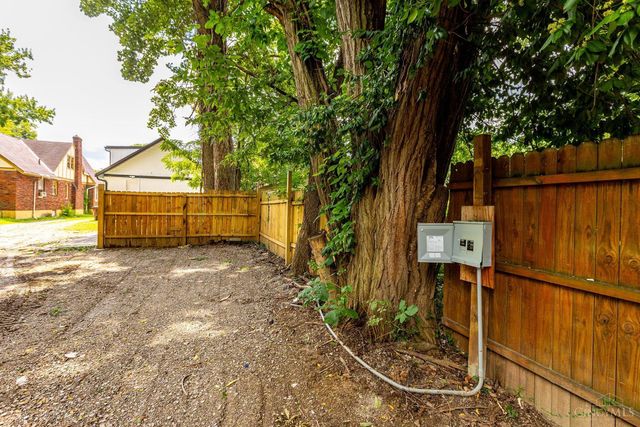 5520 Davies Place, Cincinnati, OH 45227