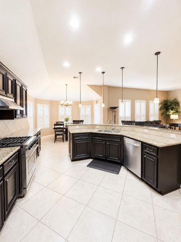 11819 Misty Peak Lane, Humble, TX 77346