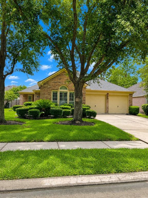 11819 Misty Peak Lane, Humble, TX 77346
