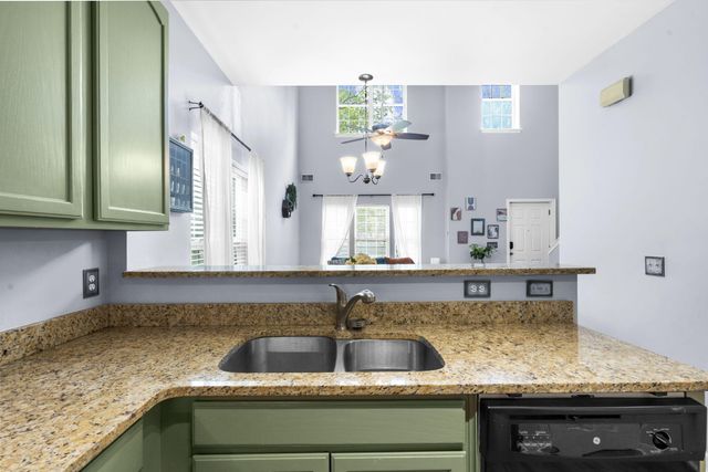 400 Chinquapin Drive, Summerville, SC 29485