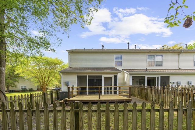 400 Chinquapin Drive, Summerville, SC 29485