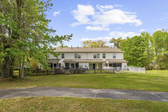 400 Chinquapin Drive, Summerville, SC 29485