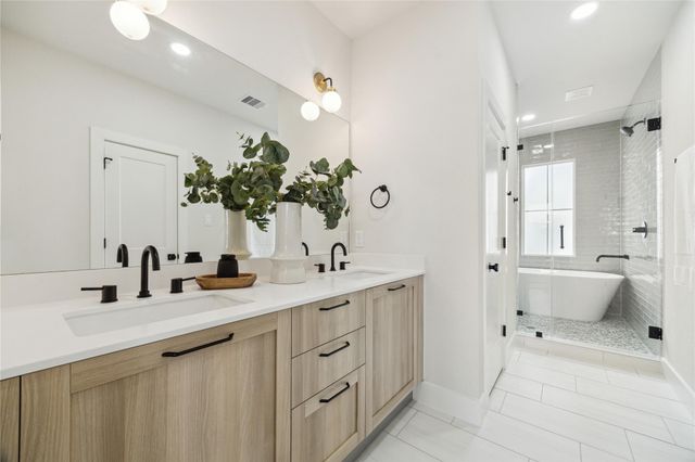 3907 Tulane Street E, Houston, TX 77018