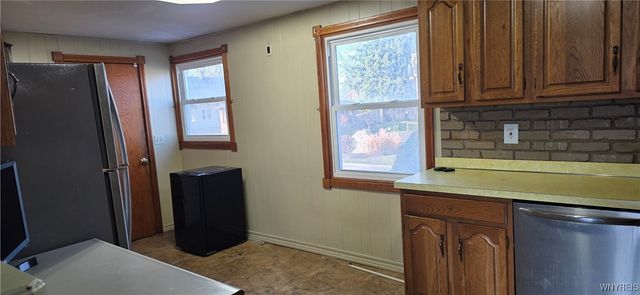 1916 Union Road, West Seneca, NY 14224