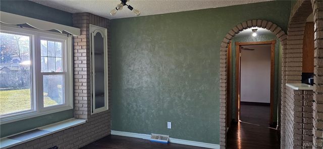 1916 Union Road, West Seneca, NY 14224