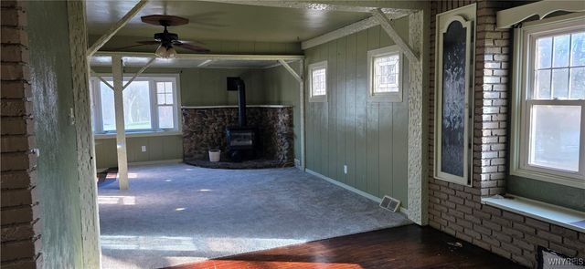 1916 Union Road, West Seneca, NY 14224