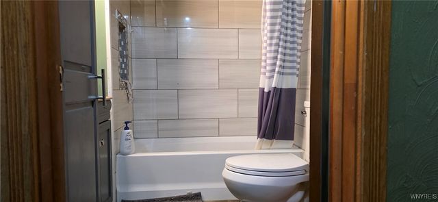 1916 Union Road, West Seneca, NY 14224