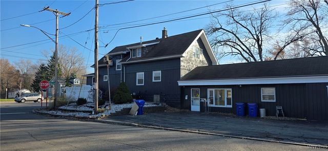 1916 Union Road, West Seneca, NY 14224