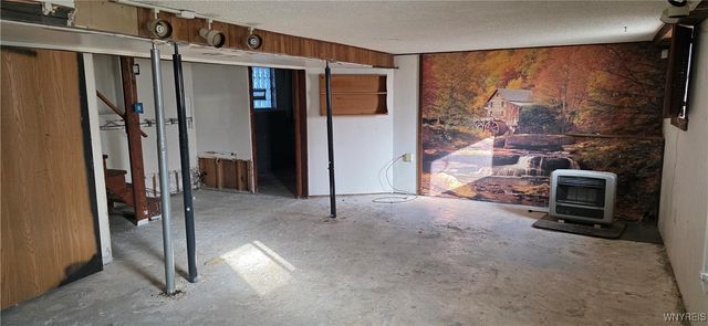 1916 Union Road, West Seneca, NY 14224