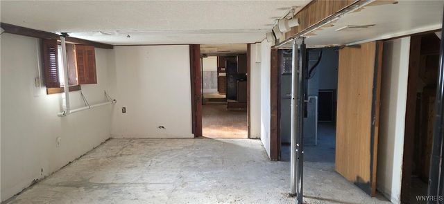 1916 Union Road, West Seneca, NY 14224