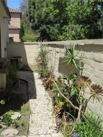 65 Figtree, Irvine, CA 92603