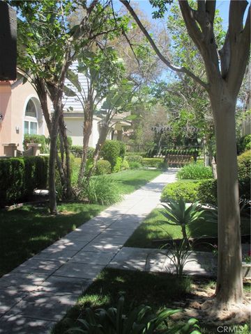 65 Figtree, Irvine, CA 92603