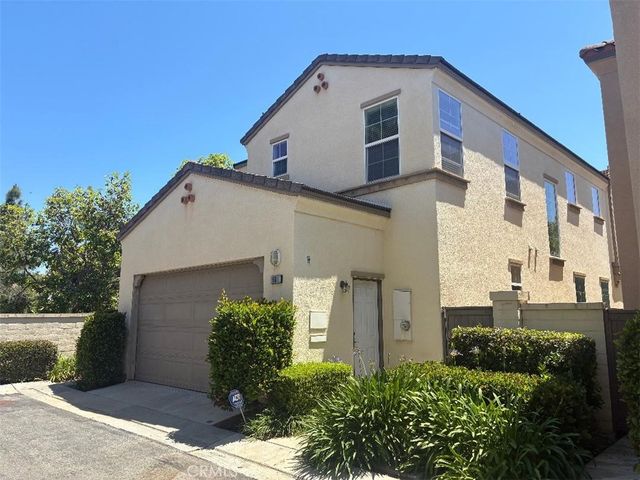 65 Figtree, Irvine, CA 92603