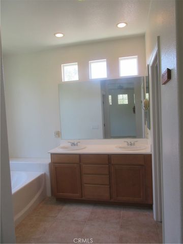 65 Figtree, Irvine, CA 92603