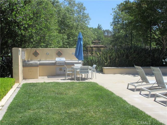 65 Figtree, Irvine, CA 92603