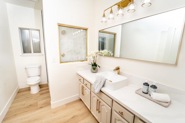 2330 S Stover Street, Visalia, CA 93292