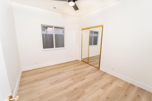 2330 S Stover Street, Visalia, CA 93292