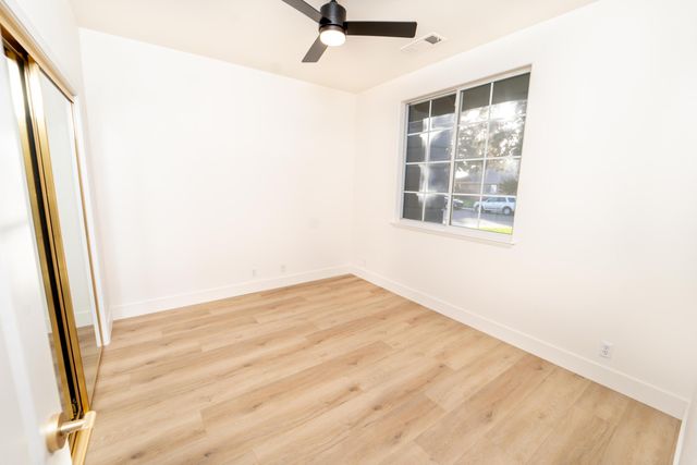 2330 S Stover Street, Visalia, CA 93292