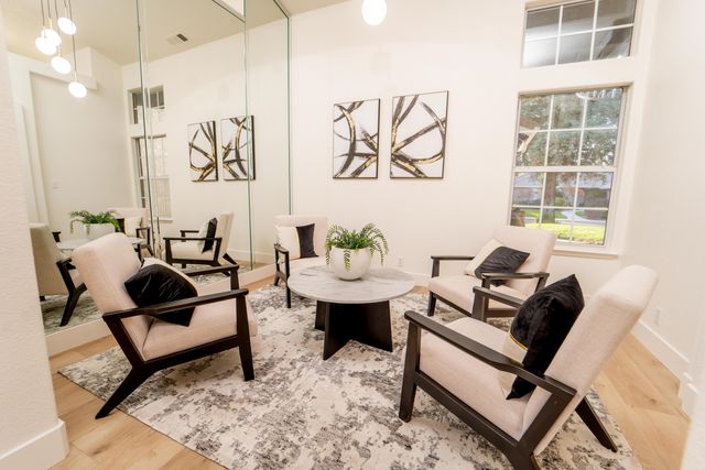 2330 S Stover Street, Visalia, CA 93292