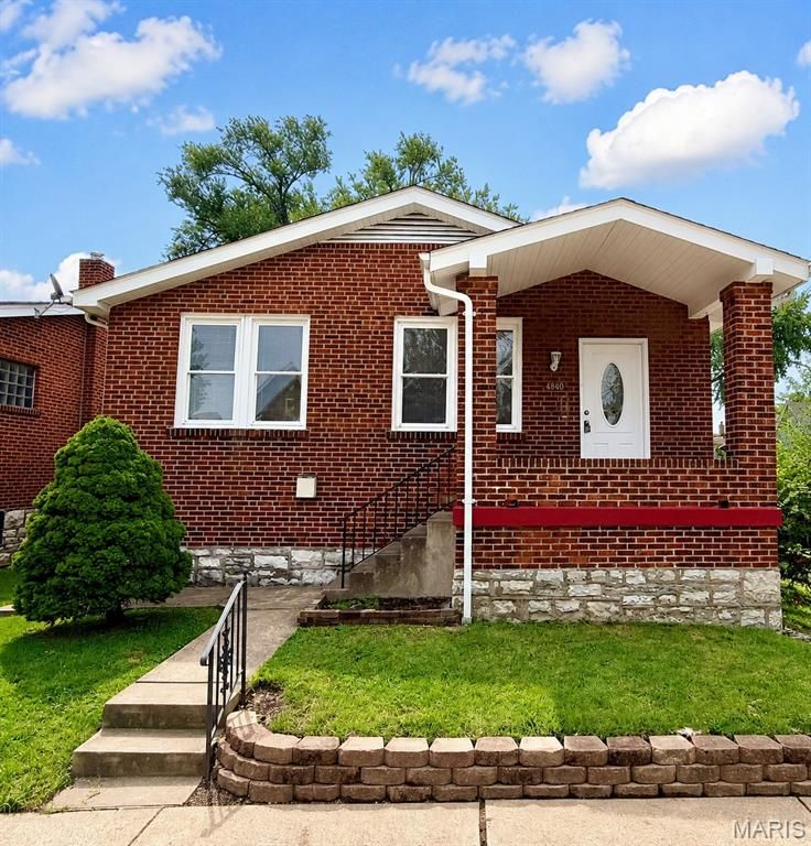 4840 Gardenville Avenue, St Louis, MO 63116