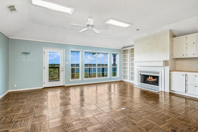 419 Cindy DR, Canyon Lake, TX 78133