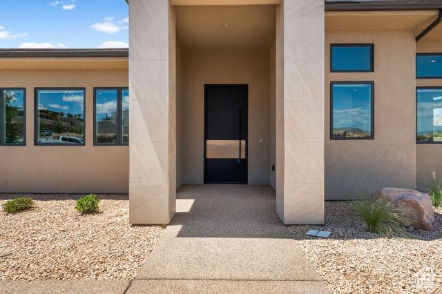 1526 S SHALE DR, St. George, UT 84790