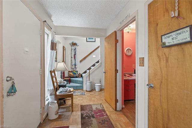 682 Princess Anne RD, Virginia Beach, VA 23457