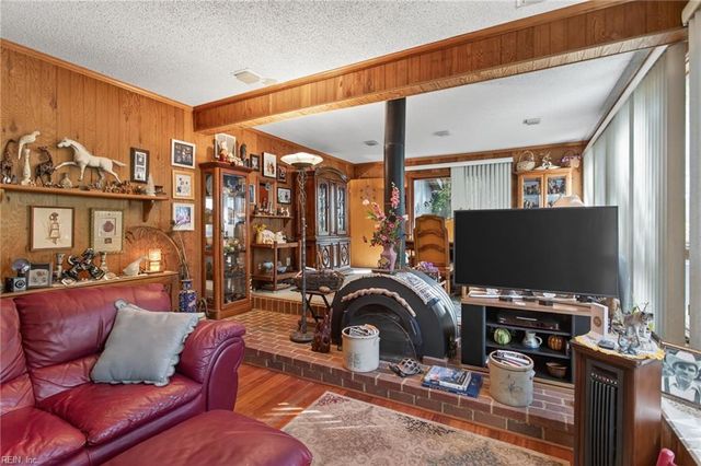 682 Princess Anne RD, Virginia Beach, VA 23457