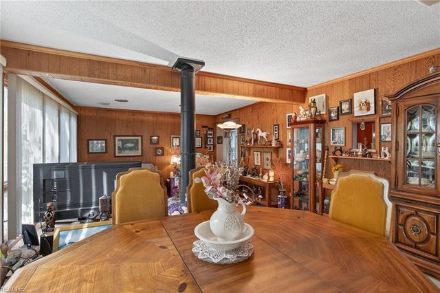 682 Princess Anne RD, Virginia Beach, VA 23457