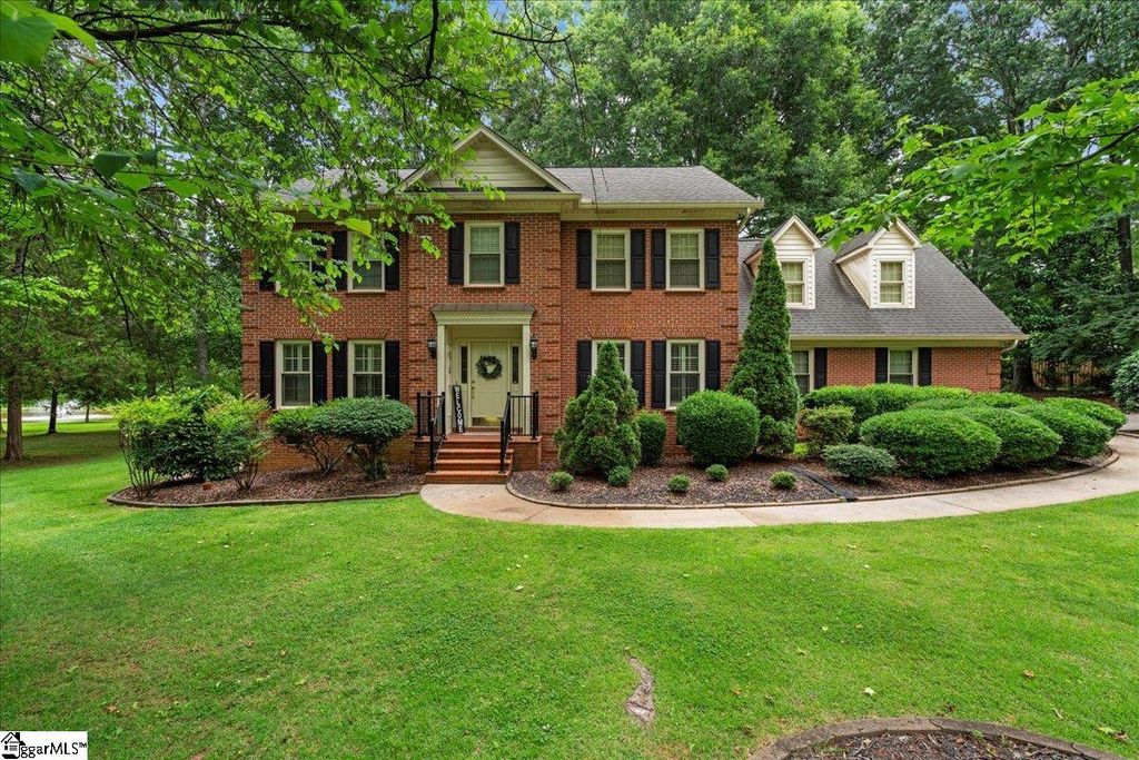 104 Shadowcreek Court, Simpsonville, SC 29681