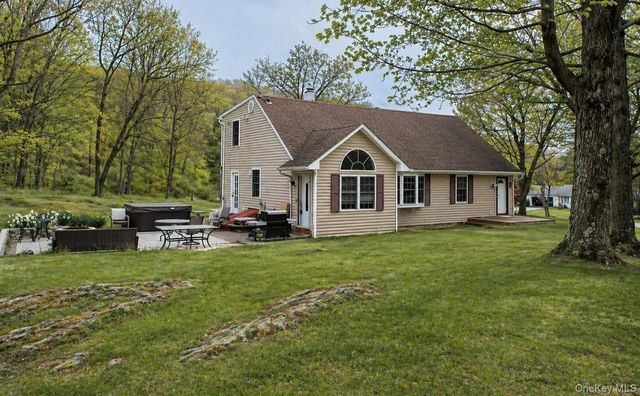 164 Bloomer Road, Lagrangeville, NY 12540