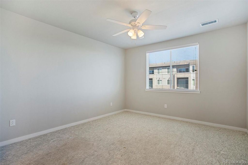 Image 10 of property listing at 480 E Fremont Place 310, Littleton, CO 80122
