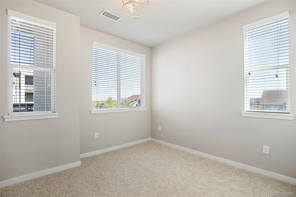 Image 14 of property listing at 480 E Fremont Place 310, Littleton, CO 80122