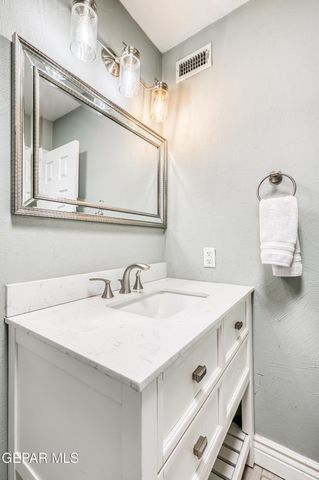 221 MONTEBELLO Drive, El Paso, TX 79912
