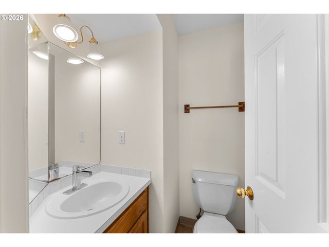 11865 Nw VAUGHAN Ct, Portland, OR 97229